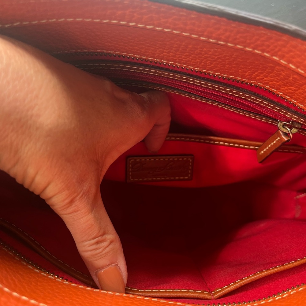 Dooney & Bourke Vibrant Orange Tote 50.00 - Picture 4 of 15
